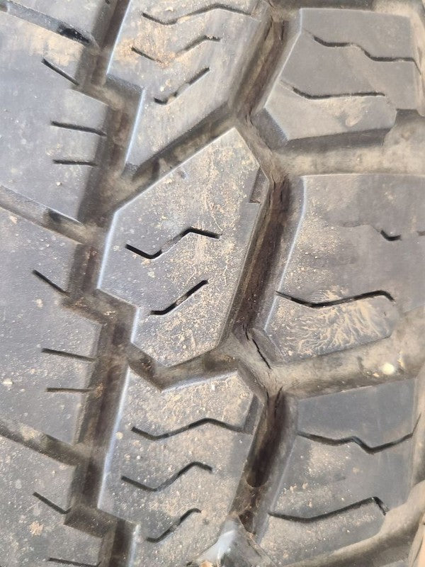 Set Of 4 Used Tires 265 70 16 ALL TERRAIN 75% 675606