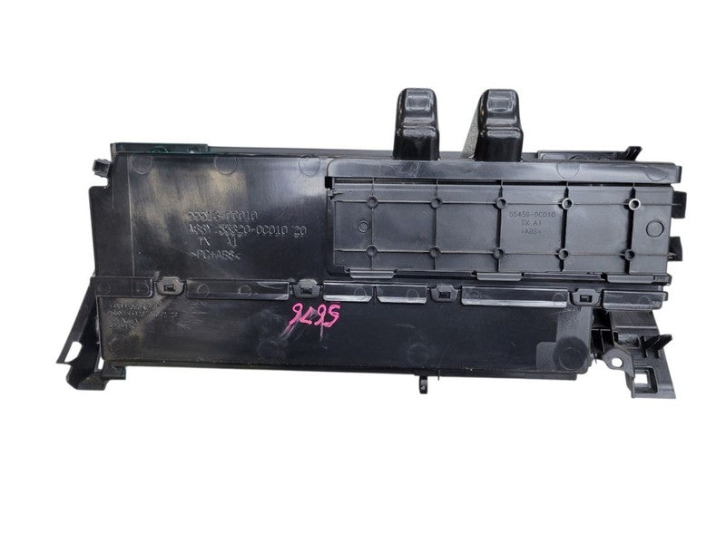 TUNDRA    2010 Glove Box 676607