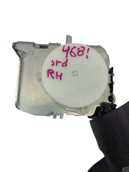 YUKONXL15 2016 Seat Belt Rear 590128