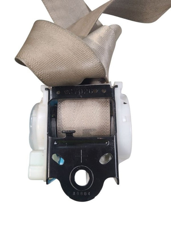 LANDCRUIS 2000 Seat Belt Rear 640112