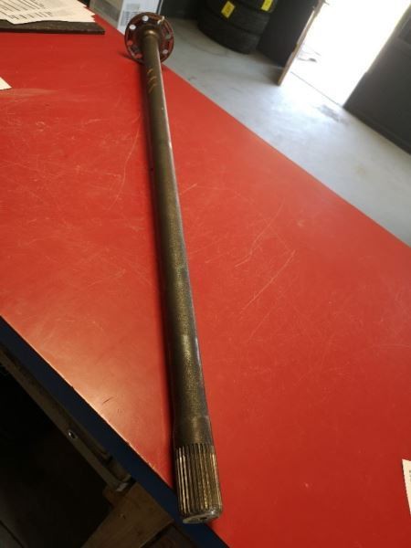Passenger Axle Shaft Rear Axle Fits 01-06 08-13 SUBURBAN 2500 264280
