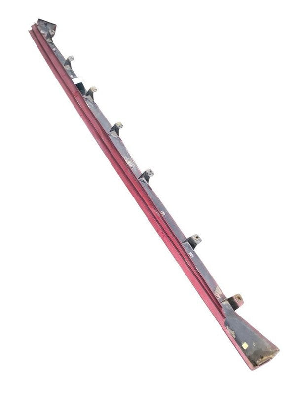 TOWN COUN 2013 Rocker Panel Moulding 667600