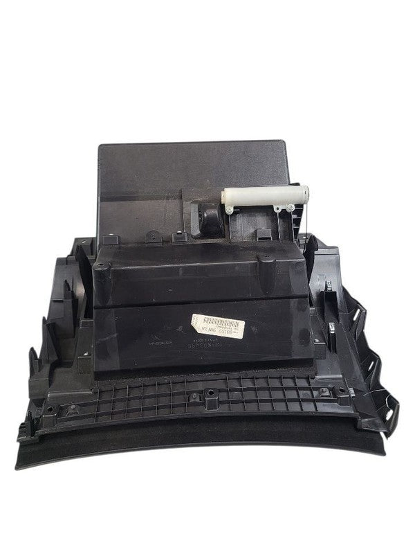 QX60      2016 Glove Box 659868