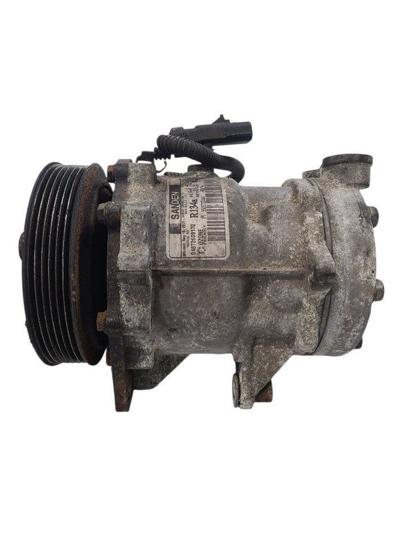 AC Compressor Fits 02-03 DAKOTA 663318