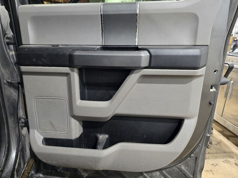 F150      2017 Door Trim Panel Rear 624864