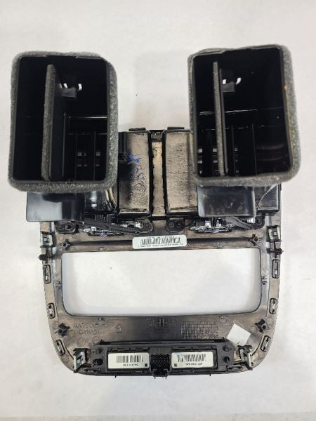 CARAVAN   2016 Dash Bezel 556745