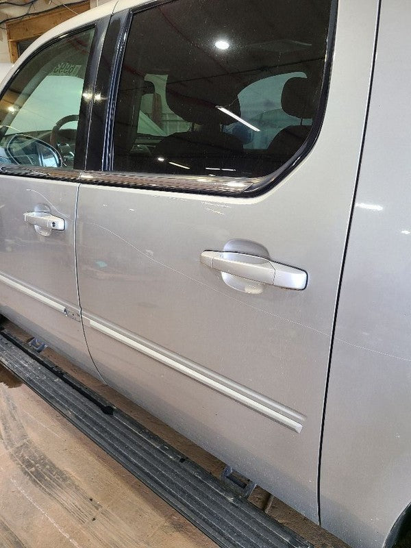 Driver Left Rear Side Door Fits 07-14 ESCALADE ESV 670444