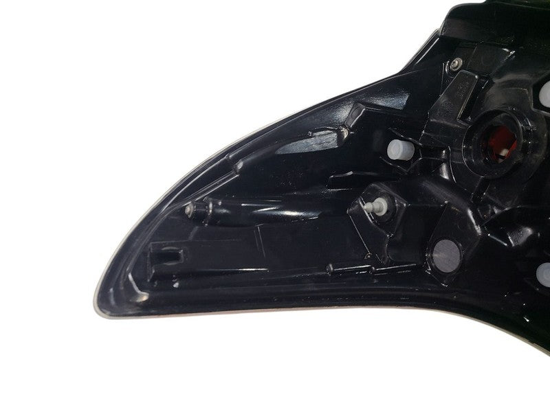 Passenger Tail Light Quarter Panel Mounted Without LED Fits 16-18 RAV4