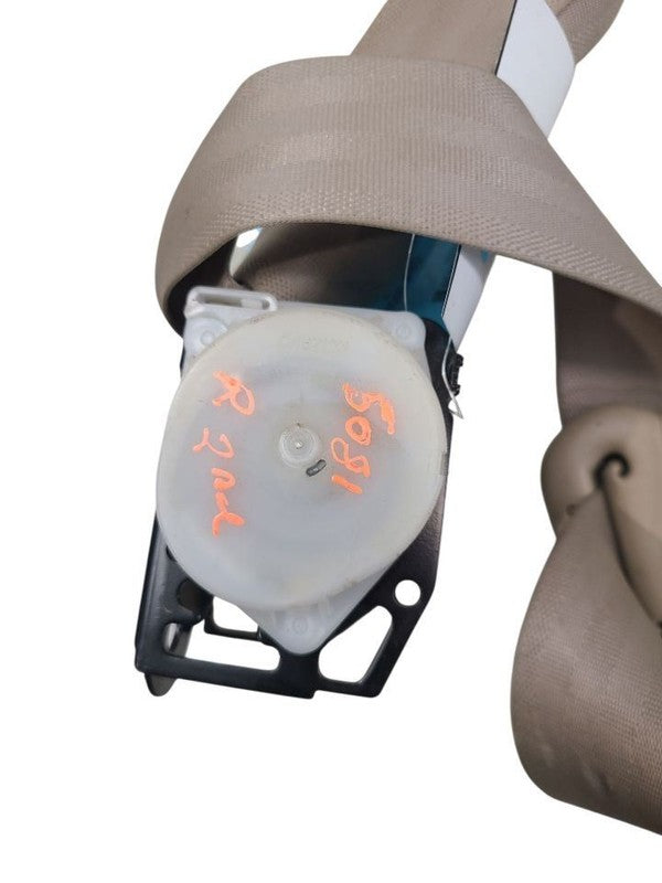 LANDCRUIS 2000 Seat Belt Rear 632033