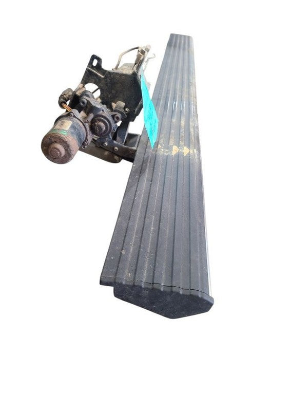 Driver Running Board With Tubular Running Board Fits 22-24 EXPEDITION 