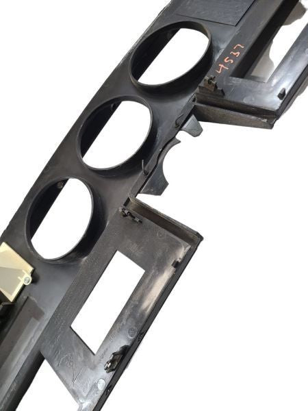 TDOD250   1990 Speedometer/Radio/Temperature Dash Bezel Assembly w/ Ve