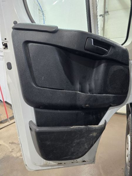 PROMAST15 2015 Front Door 599008