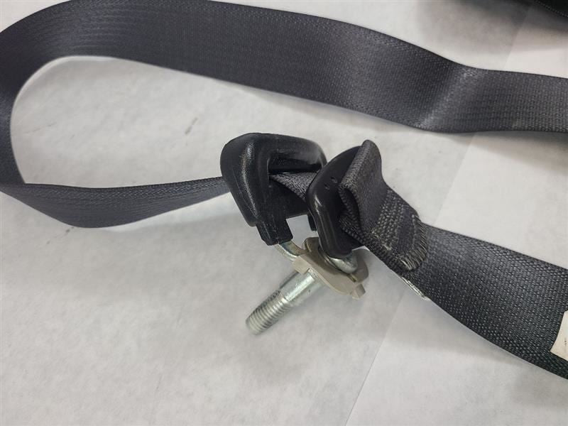 H3        2006 Seat Belt Rear 606080