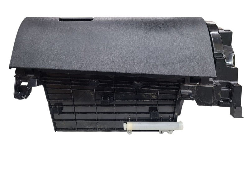 TACOMA    2021 Glove Box 677328