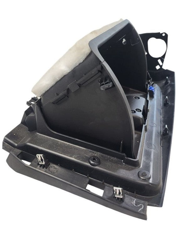 200       2012 Glove Box 663220