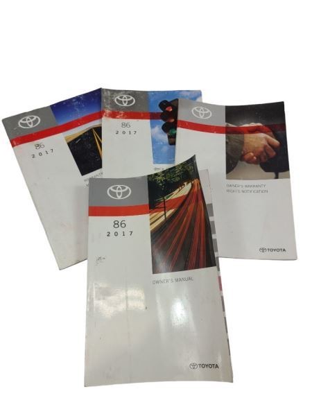 86        2017 Owners Manual 594099