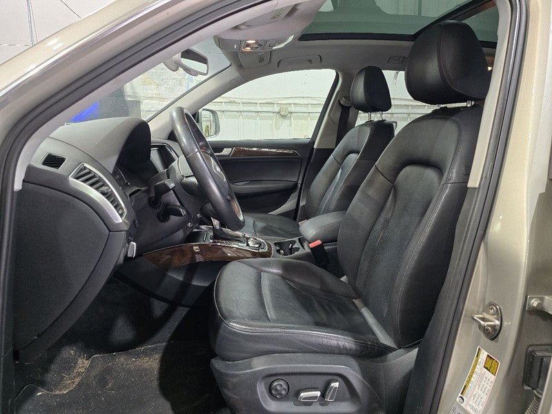 Q5 AUDI   2015 Owners Manual 636706