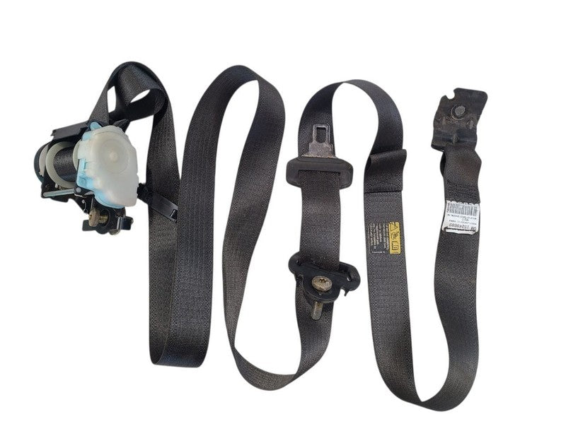 SILVRDO35 2006 Seat Belt Rear 671158