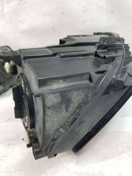 Driver Left Headlight Sedan Halogen Fits 11-16 JETTA 539069