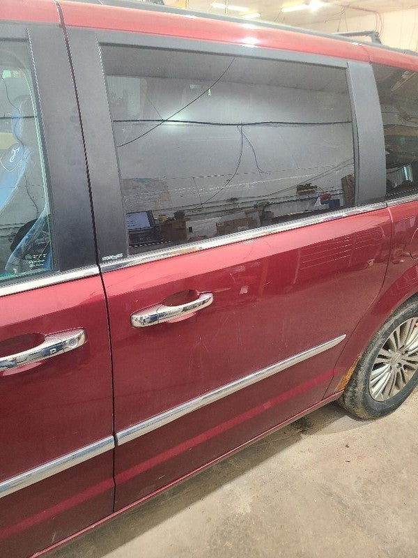 Driver Rear Side Door Movable Glass Fits 11-16 TOWN & COUNTRY 667591