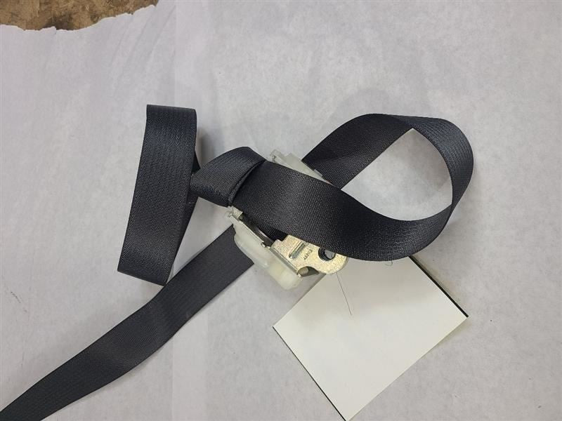 H3        2006 Seat Belt Rear 606080