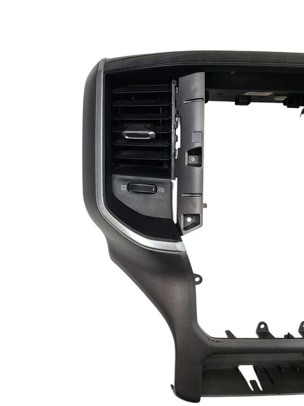 RAM3500   2021 Dash Bezel 618501