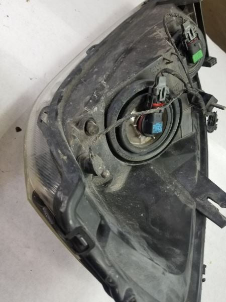 Passenger Right Headlight SV6 Fits 05-09 MONTANA 264323