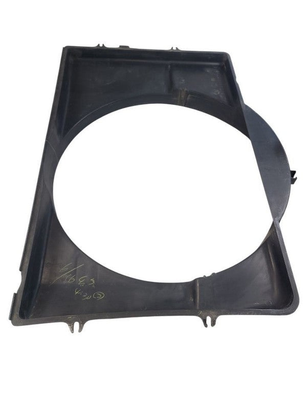 T100      1995 Radiator Shroud 663813