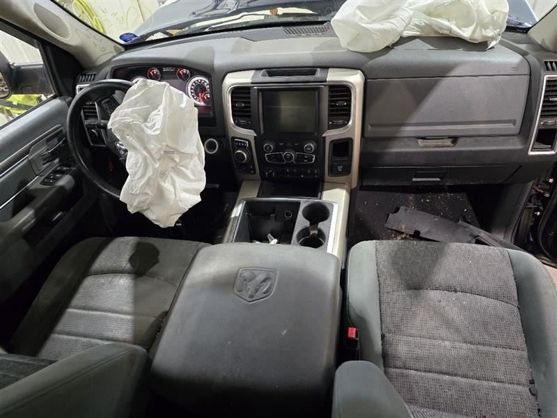 RAM1500   2014 Owners Manual 579805
