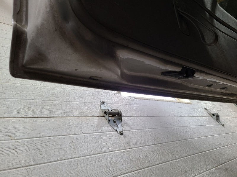 Trunk/Hatch/Tailgate Liftglass Aluminum Fits 01-05 SUBURBAN 1500 65009