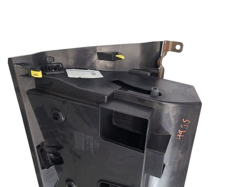 ESCAPE    2018 Glove Box 617447