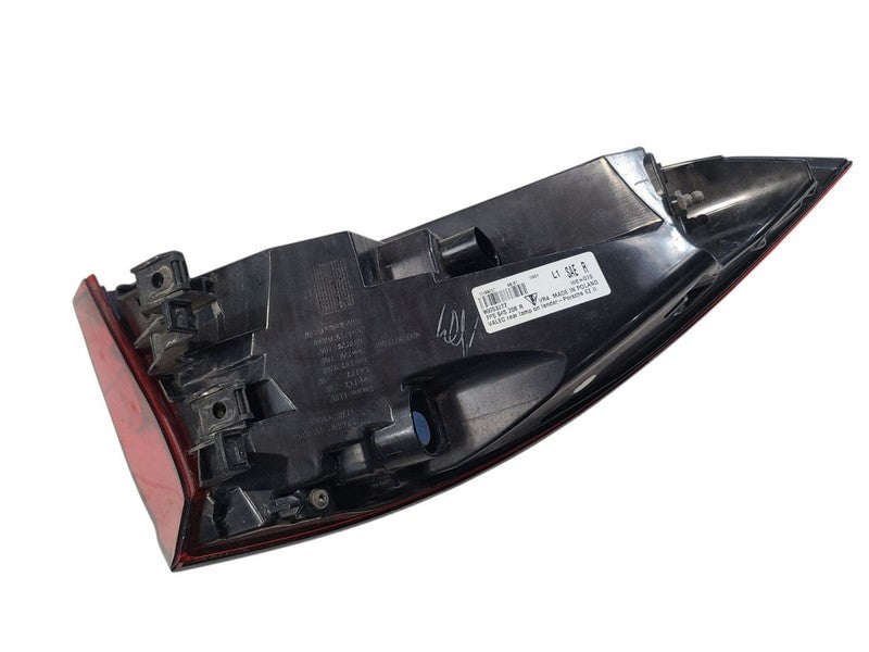 Passenger Tail Light Quarter Panel Mounted Fits 15-18 PORSCHE CAYENNE 