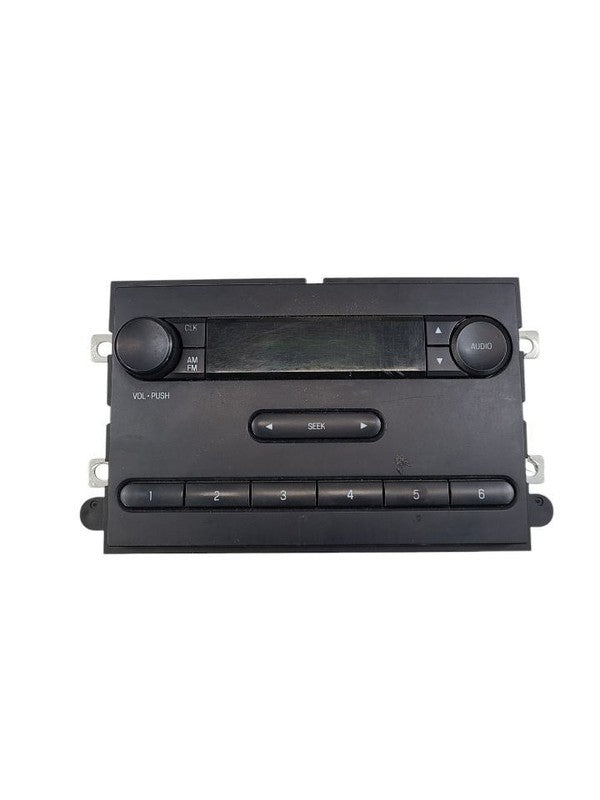 Audio Equipment Radio Receiver AM-FM Fits 13-19 FORD E350 VAN 621678