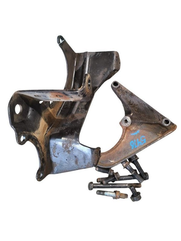 TCHEV3500 1990 Brackets Misc 663968