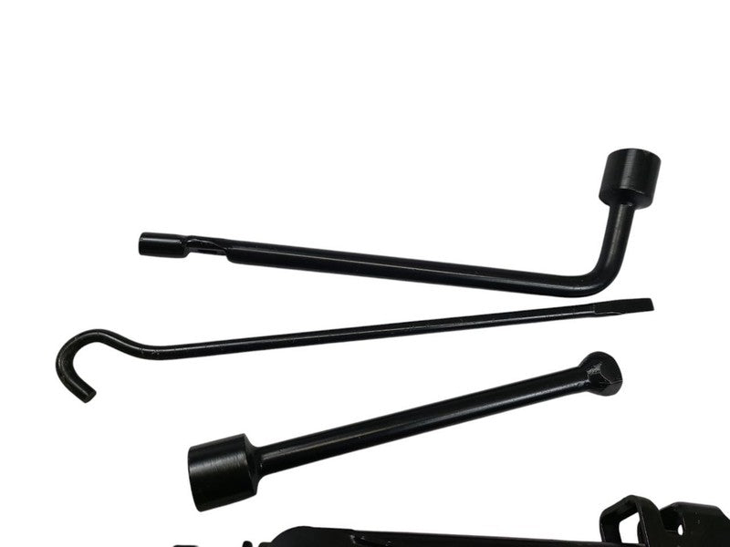 VERSA     2016 Jack 610610