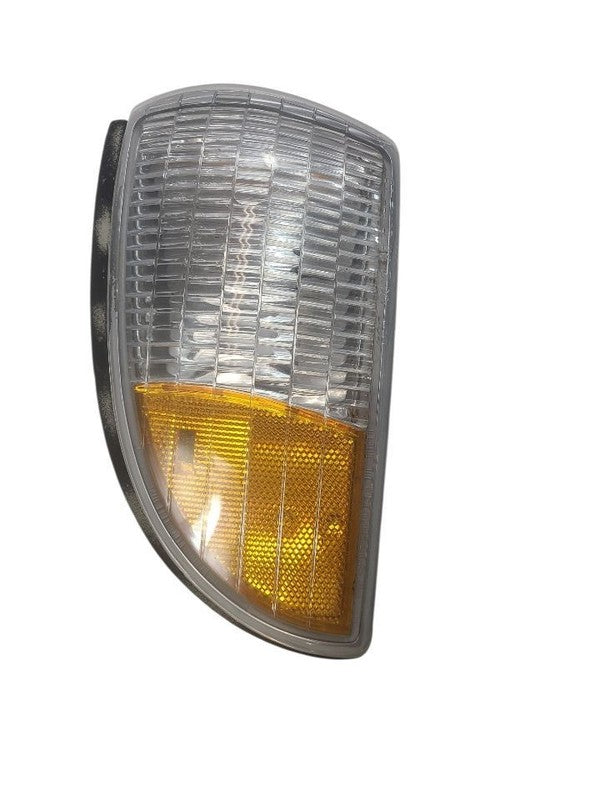 Passenger Corner/Park Light Side Marker Fits 91-96 CAPRICE 658376