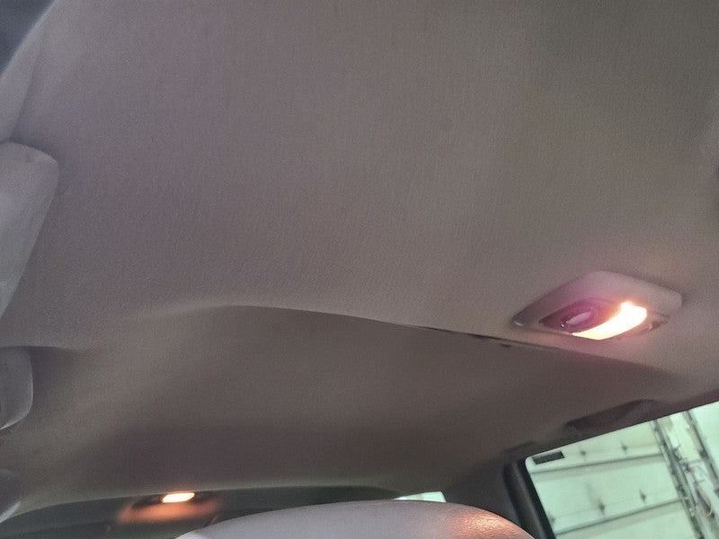 YUKON     1998 Headliner 664330