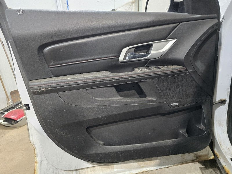 TERRAIN   2010 Front Door Trim Panel 618404