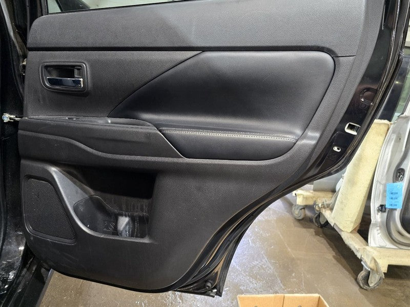 Passenger Right Rear Side Door Fits 14-20 OUTLANDER 631318