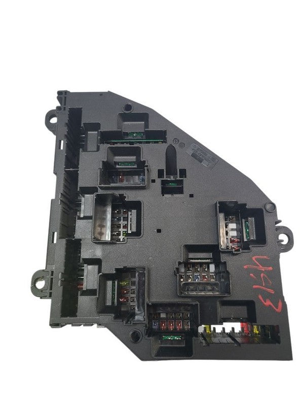 528I      2015 Fuse Box Cabin 615724