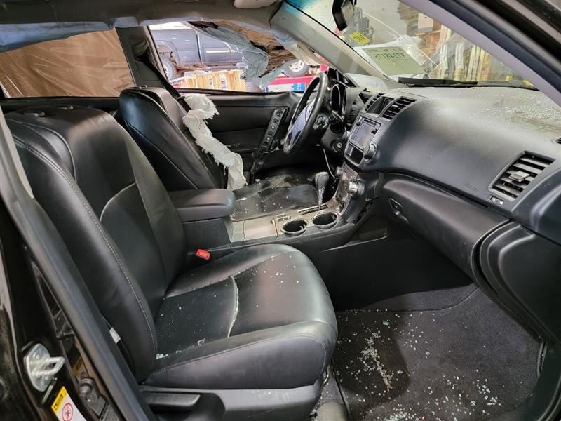 Passenger Right Tail Light Base Fits 11-13 HIGHLANDER 555715