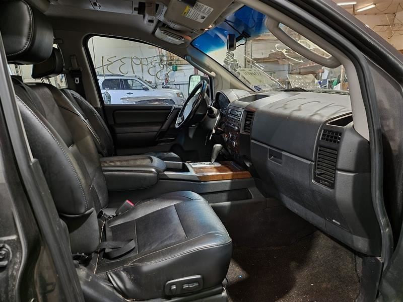 TITAN     2008 Owners Manual 451315