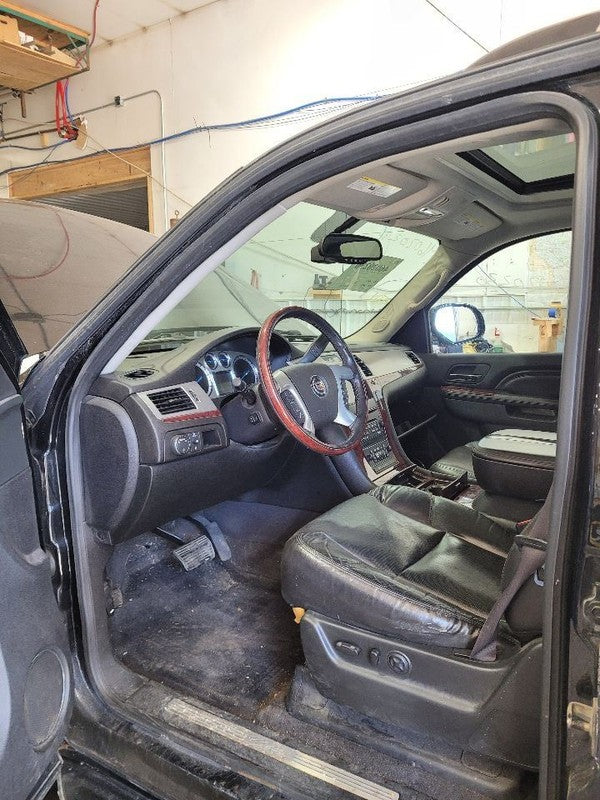 Passenger Right Rear Side Door Fits 07-14 ESCALADE ESV 676703