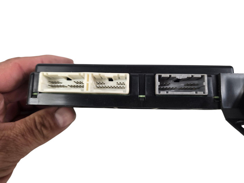 1996 Nissan Cedric Y33 HVAC A/C Amplifier Control Module Computer 2776