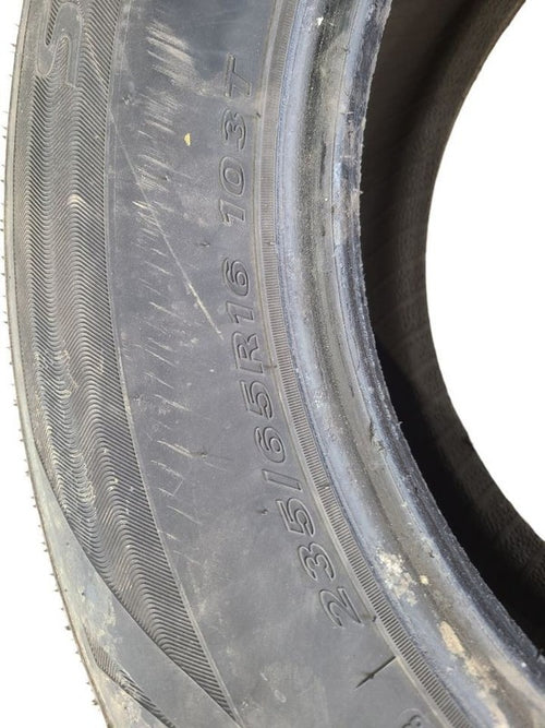 2 Used Tires 235 65 16 75% Tires 666628