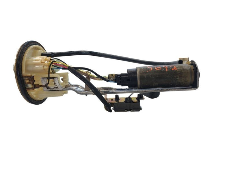 Fuel Pump Assembly Fits 98-02 LEXUS LX470 674403