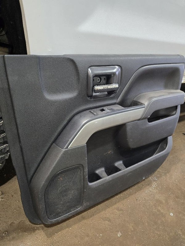 SILVRDO25 2015 Front Door Trim Panel 619622