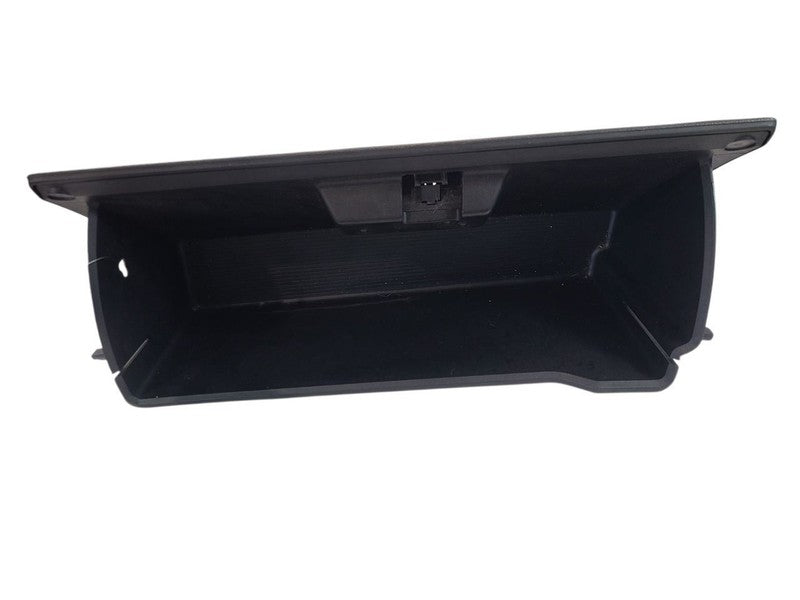RAM1500   2017 Glove Box 668548