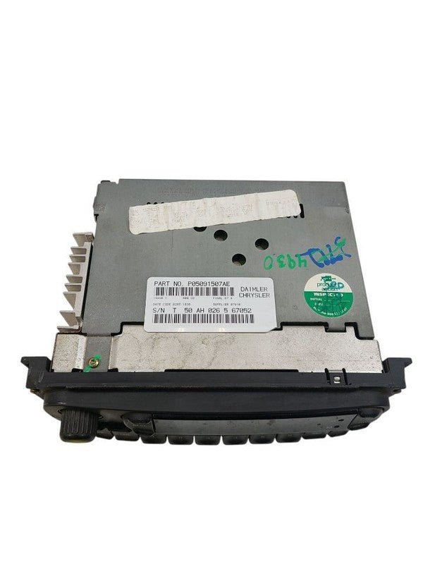 Audio Equipment Radio Am-fm-integral 6 CD Changer Fits 05-06 08-10 VIP