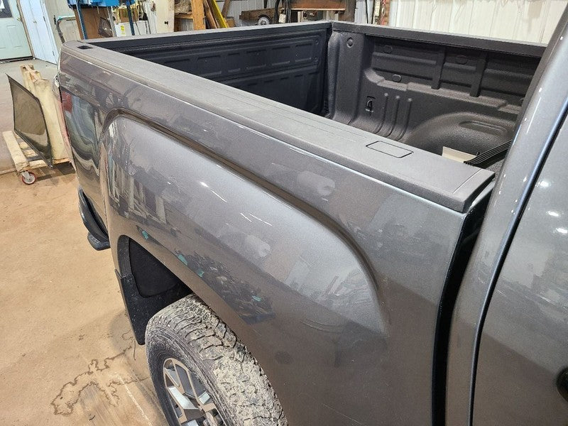 Pickup Box Crew Cab 5' 2" Box Fits 15-22 CANYON 670734